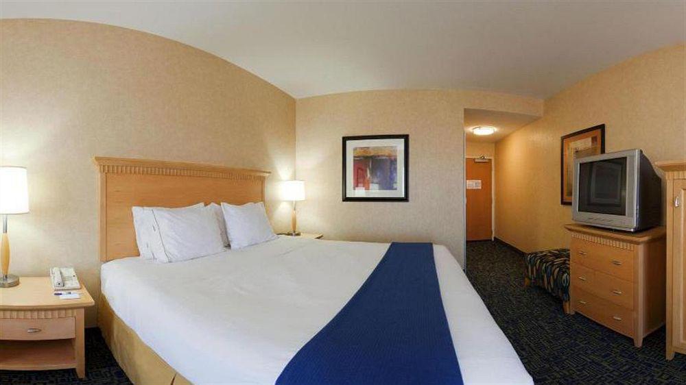 Holiday Inn Express Hotel & Suites Sacramento Airport Natomas, An Ihg Hotel Extérieur photo