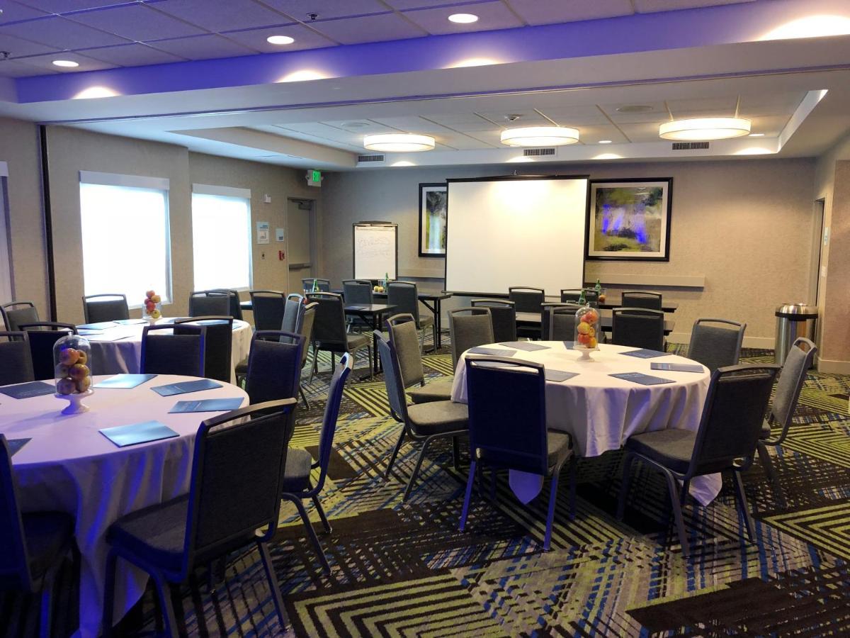 Holiday Inn Express Hotel & Suites Sacramento Airport Natomas, An Ihg Hotel Extérieur photo
