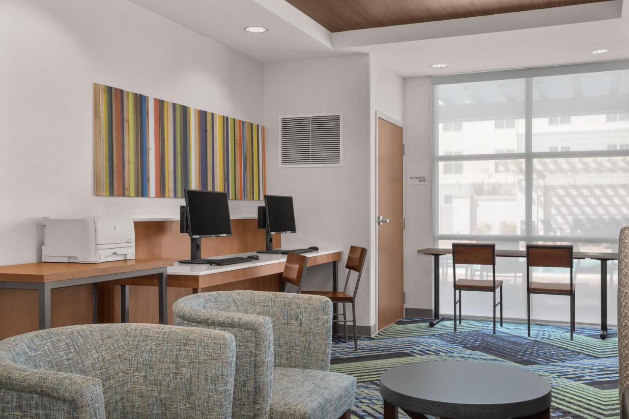Holiday Inn Express Hotel & Suites Sacramento Airport Natomas, An Ihg Hotel Extérieur photo