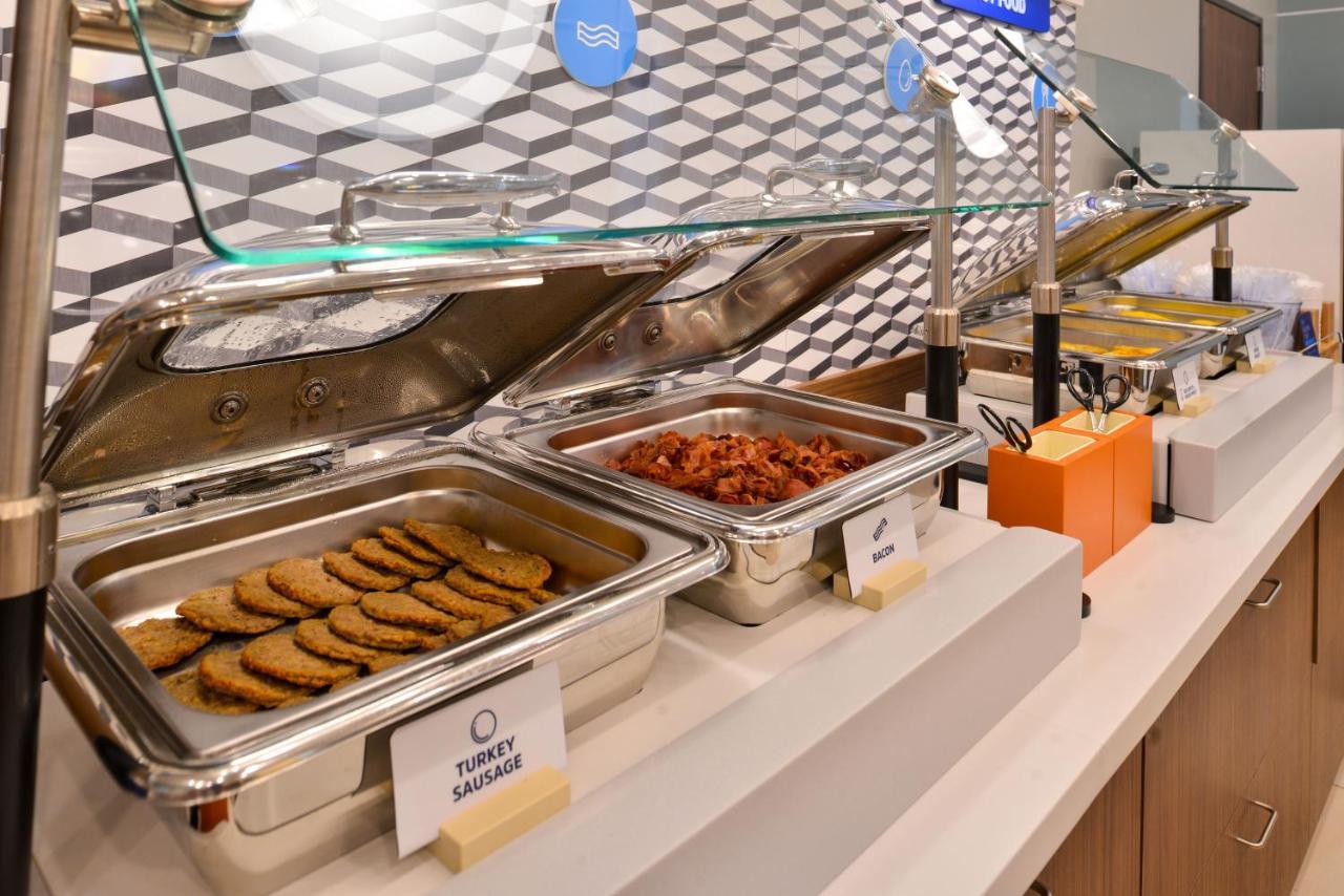 Holiday Inn Express Hotel & Suites Sacramento Airport Natomas, An Ihg Hotel Extérieur photo